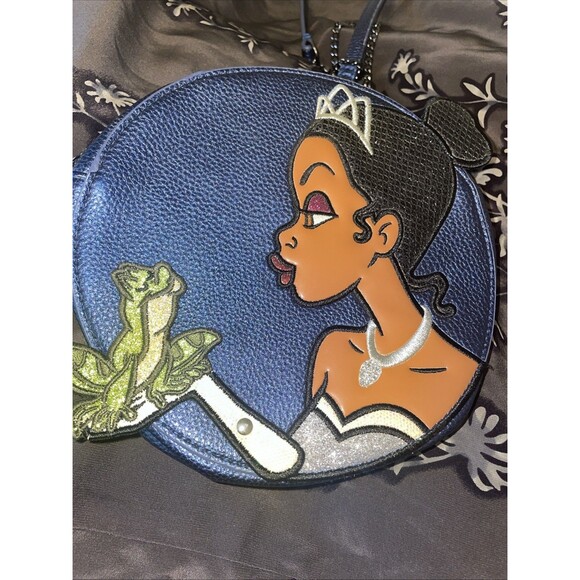 Danielle Nicole X Disney Princess And The Frog Tiana Crossbody Bag - Picture 13 of 16